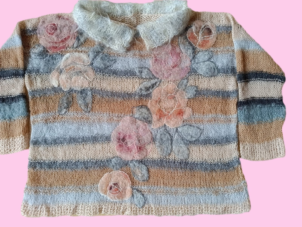 Sweter z kolnierzem